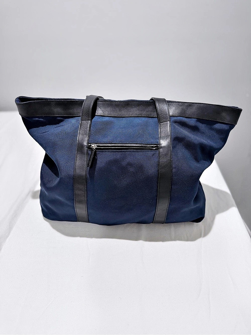 L.L.Bean Navy Blue Nylon & Black Leather Large Tote Shoulder Bag